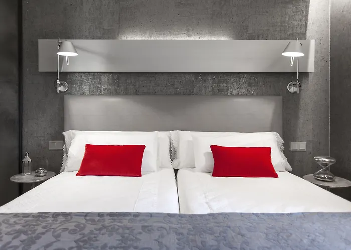 Birdie Boutique - Adults Only 4*