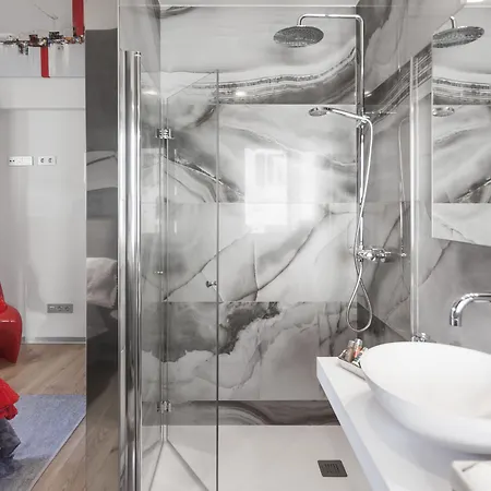 Birdie Boutique - Adults Only 4*